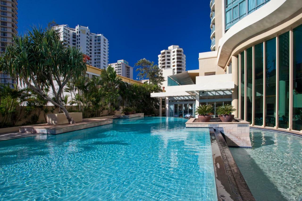 Legends 1 Bedroom Spa Suite - We Accommodate Голд-Кост Экстерьер фото